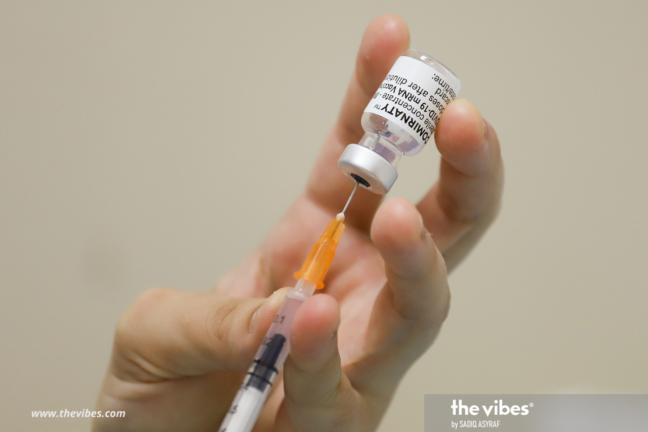 Low dead-volume syringes are used for vaccination to reduce wastage, and each vial of the vaccine contains six doses. – SADIQ ASYRAF/The Vibes pic, March 2, 2021