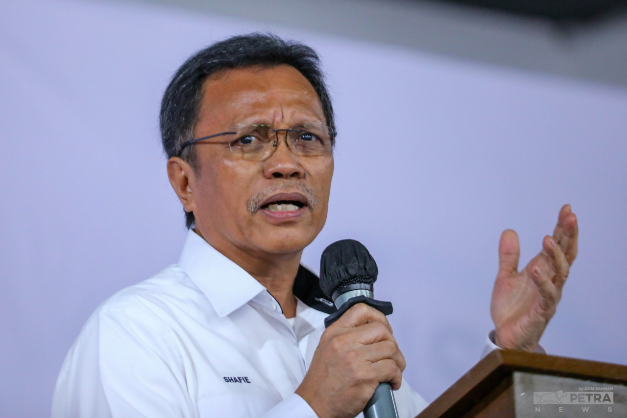 Datuk Seri Shafie Apdal wants the state government to show more compassion amid its recent spate of evictions. – AZIM RAHMAN/The Vibes file pic, July 16, 2023