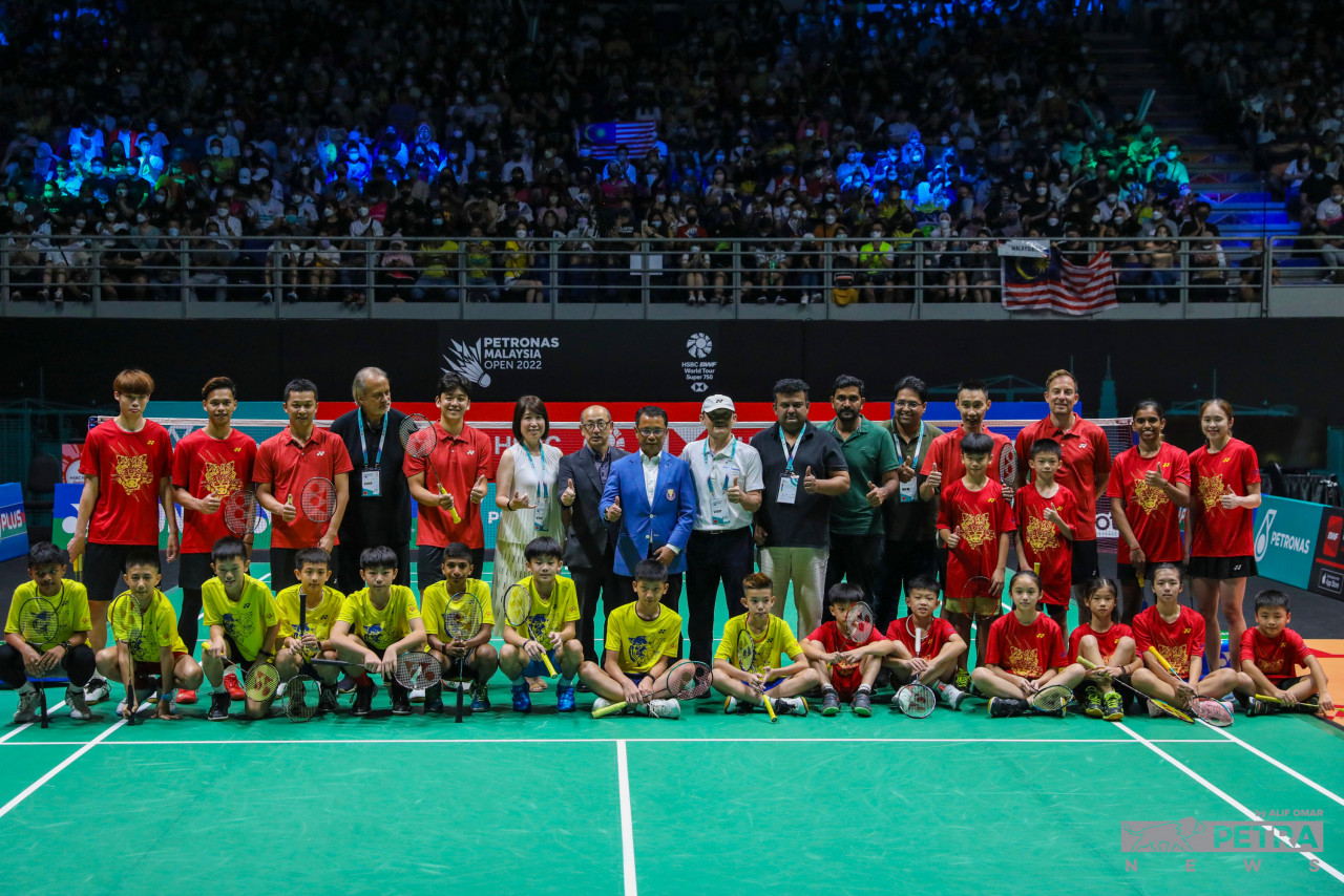 The Legends’ Vision exhibition match takes place before the Malaysia Open semi-finals today at the Axiata Arena, Bukit Jalil. – ALIF OMAR/The Vibes pic, July 2, 2022