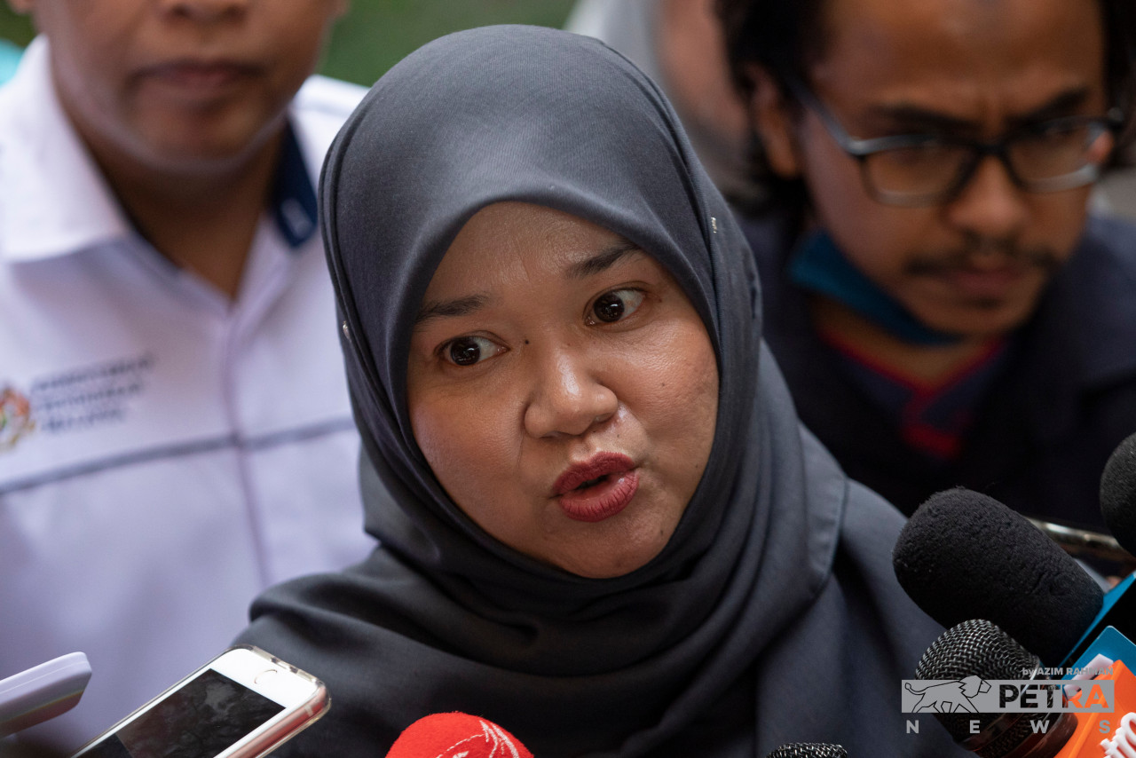 Education Minister Fadhlina Sidek has said her ministry has no plans to recognise the Unified Examination Certificate. – AZIM RAHMAN/The Vibes file pic, March 4, 2023