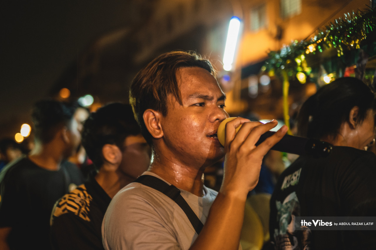 This unique Ramadan tradition has been very popular with villagers since the 80s, regardless of age. – ABDUL RAZAK LATIF/The Vibes pic, April 7, 2023