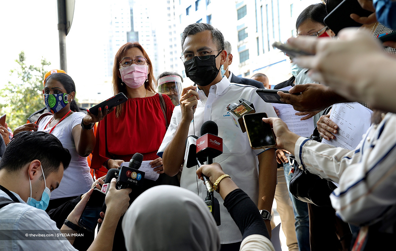 PKR communications director Fahmi Fadzil (centre) says while a notice on Dewan Rakyat Standing Orders can be given a day before a special sitting, it would be a disservice in the current context. – The Vibes file pic, July 13, 2021