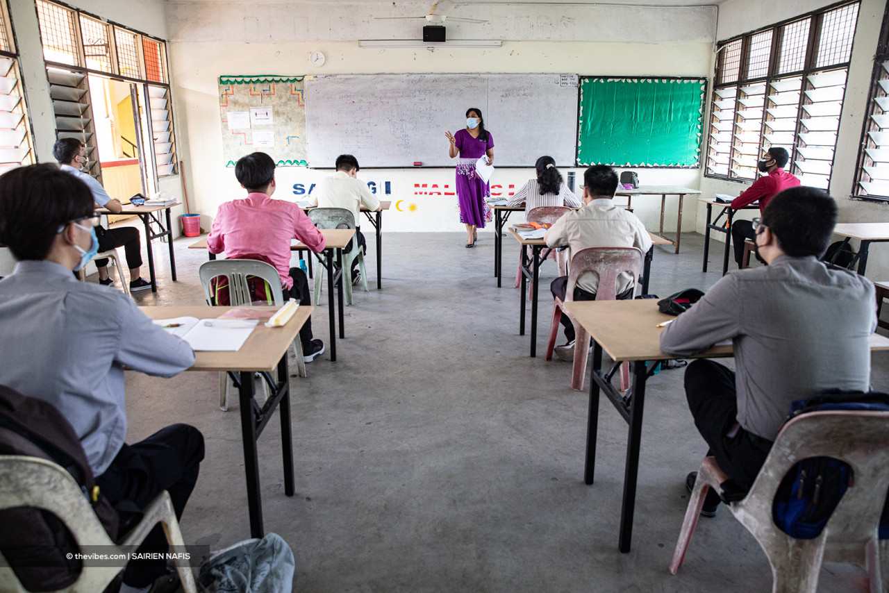 Schools in Johor and Kedah will open in stages for face-to-face learning from October 10. – SAIRIEN NAFIS/The Vibes pic, October 4, 2021