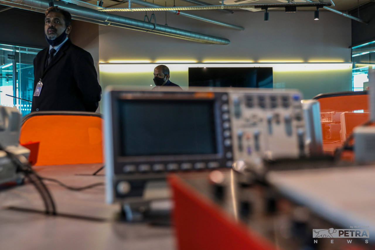 APU incorporates student projects with the needs of the industry, for instance, their final year projects are industry-relevant and purposely skewed towards research. – ALIF OMAR/The Vibes pic, July 20, 2022
