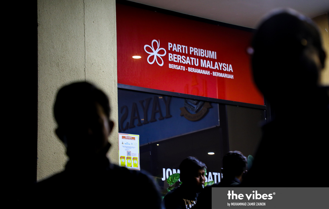Bersatu risks dying out in early elections, with Malay support clearly in favour of Umno, PAS, Amanah and PKR, and non-Malay support going down to insignificant levels, with no backing from DAP or PKR. – The Vibes file pic, March 30, 2021