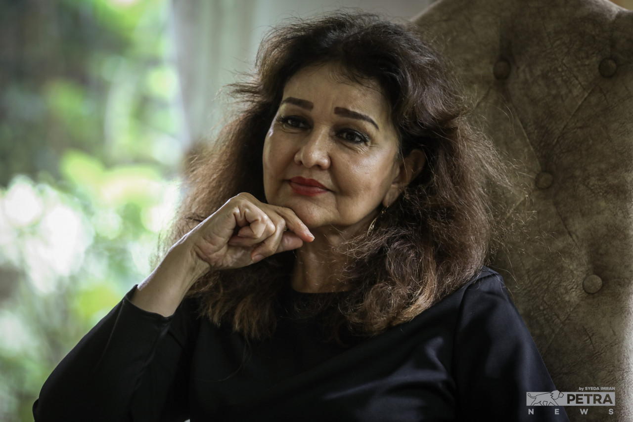Puan Sri Shariffa Sabrina Syed Akil says any politician aiming to represent the people in Bentong should initiate proper educational efforts so that the people are empowered to speak up against misconducts against nature. – SYEDA IMRAN/The Vibes pic, November 10, 2022