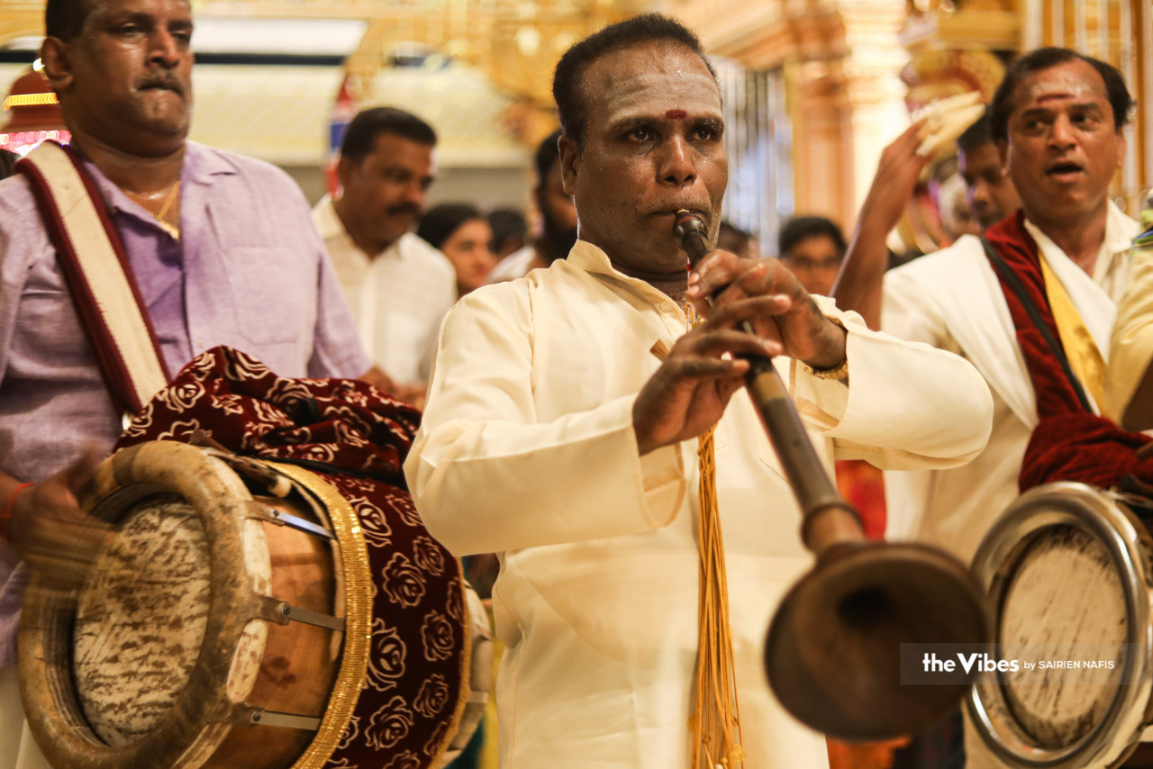 Lively traditional music in the temple accompanies celebrations and traditions, adding to the festive atmosphere of Puthandu. – SAIRIEN NAFIS/The Vibes pic, April 15, 2023