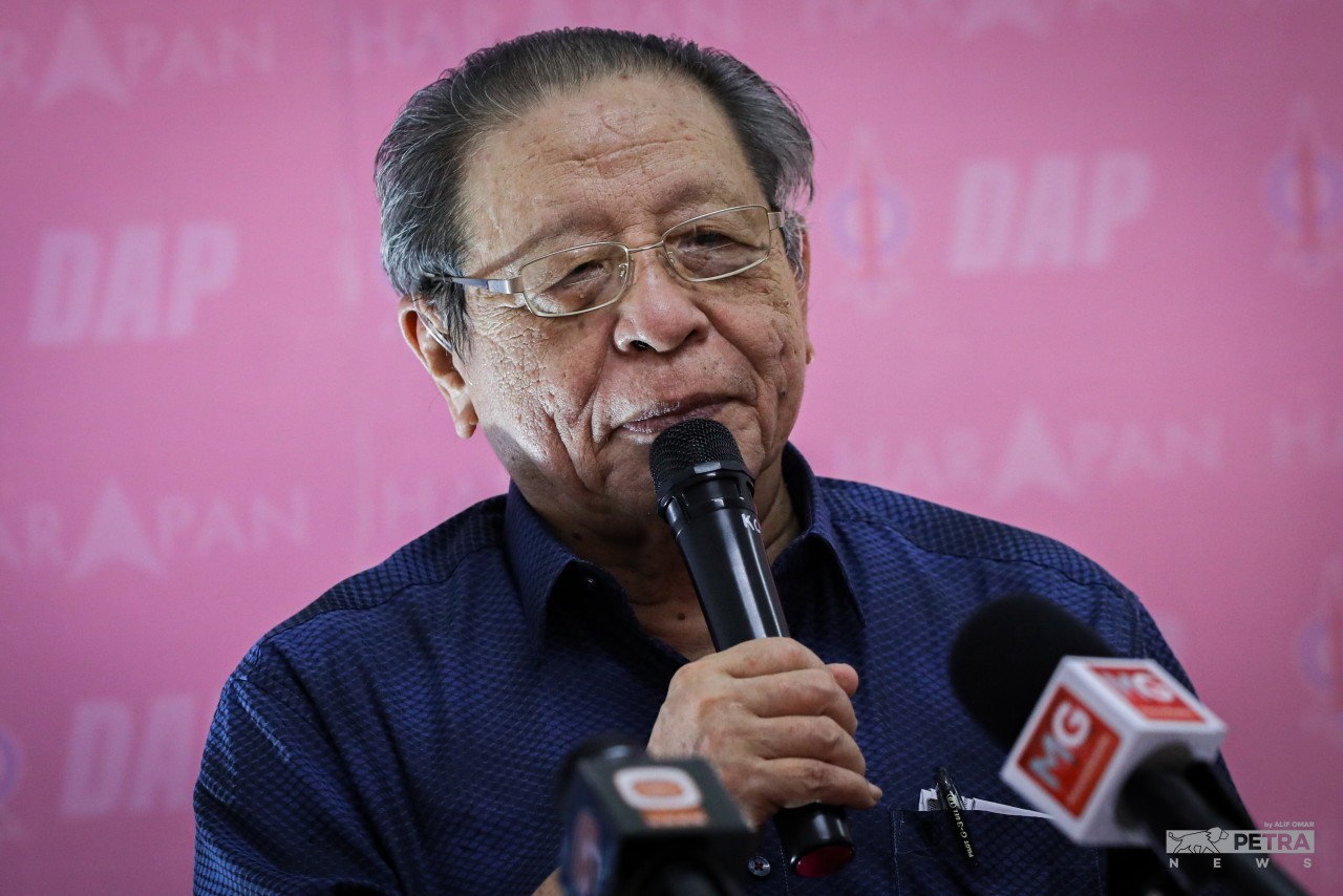 Wan Ahmad Fayhsal Wan Ahmad Kamal says Datuk Seri Anwar Ibrahim's recent remark that the Malays are indebted to Lim Kit Siang (pic) for educating the masses on their rights in the country, while possibly true, will not earn Pakatan Harapan any brownie points. – The Vibes file pic, April 5, 2022
