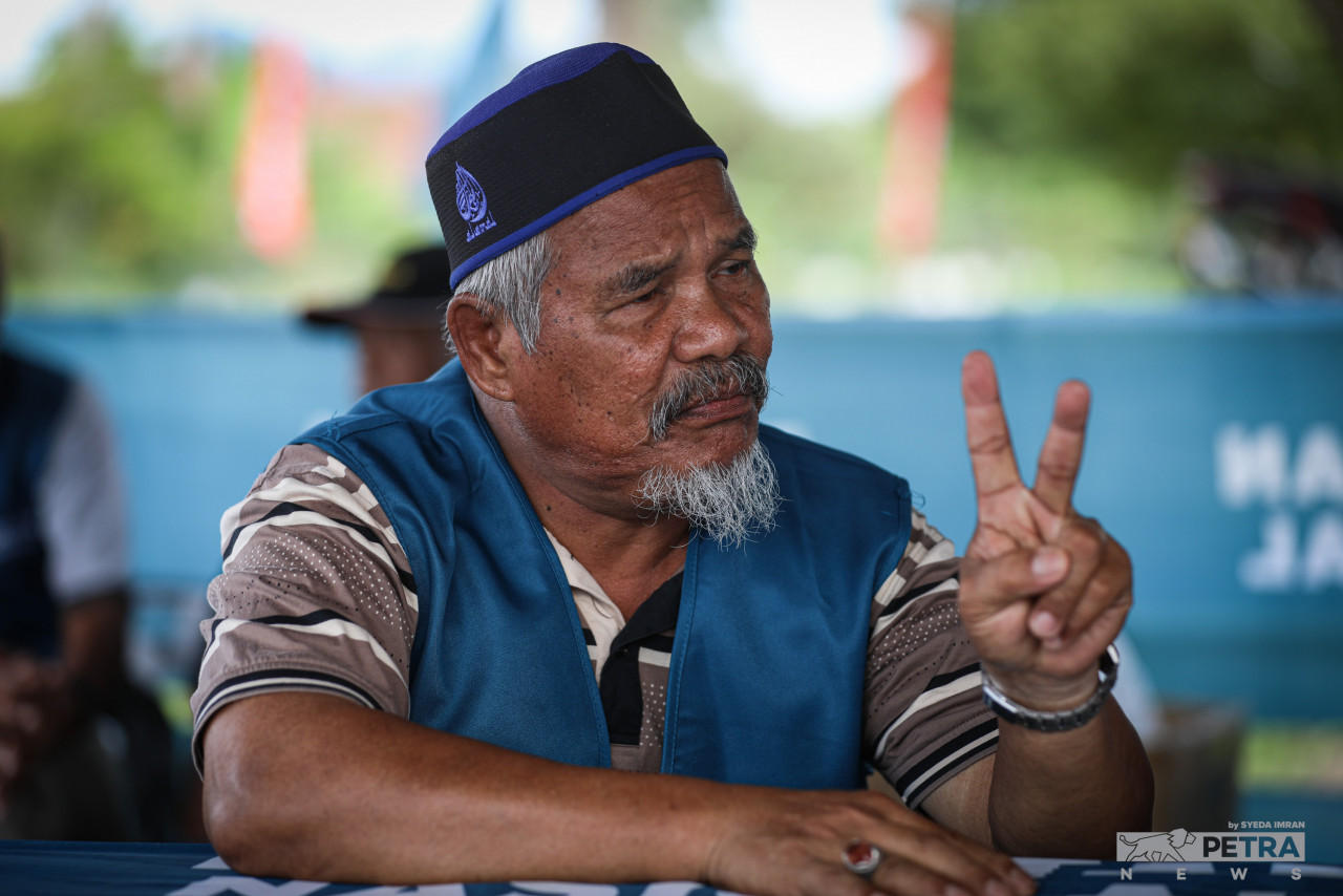 Another Lurah Bilut Felda resident, Mohd Zulkepli Abdullah Amlaki, 67 says that the houses under the Felda 2.0 programme were priced at RM90,000 which was unreasonable for the settlers. – SYEDA IMRAN/The Vibes pic, November 9, 2022 