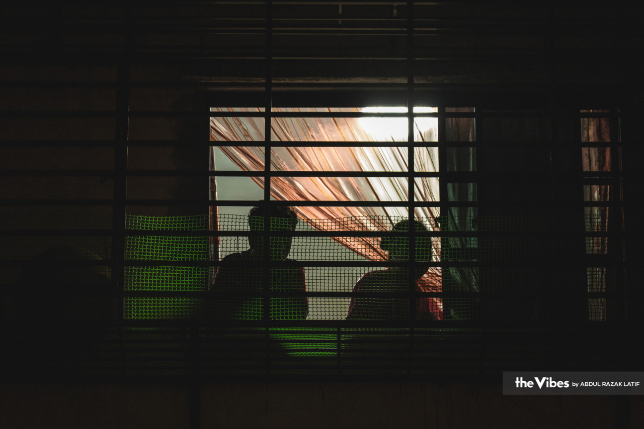 The Ramadan tradition continues to be practiced by the residents of Taman Setia, Balakong, Cheras. – ABDUL RAZAK LATIF/The Vibes pic, April 7, 2023