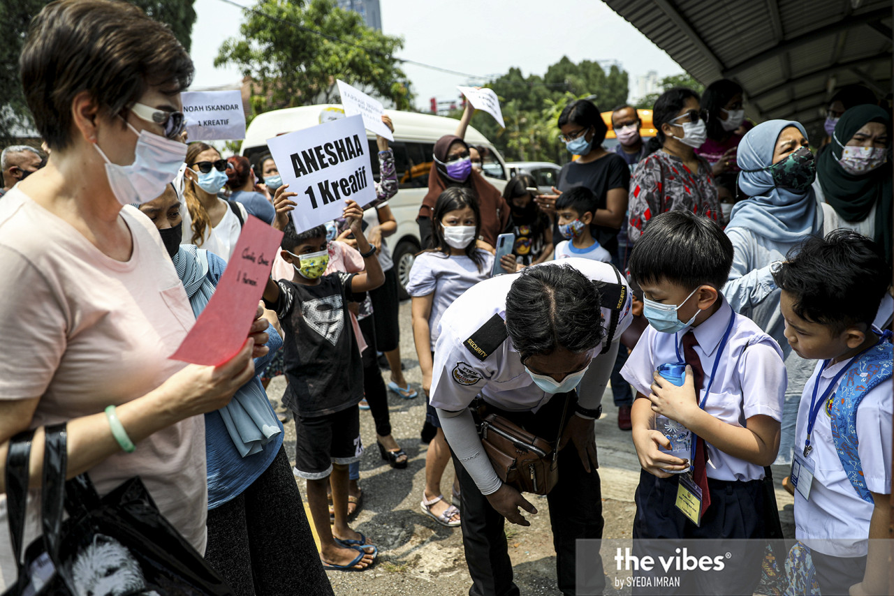 Unlike Chinese schools, which have become popular among Malays and Indians, Tamil school student populations have declined in numbers, as families are moving to urban areas for jobs and better housing. – SYEDA IMRAN/The Vibes pic, March 9, 2021