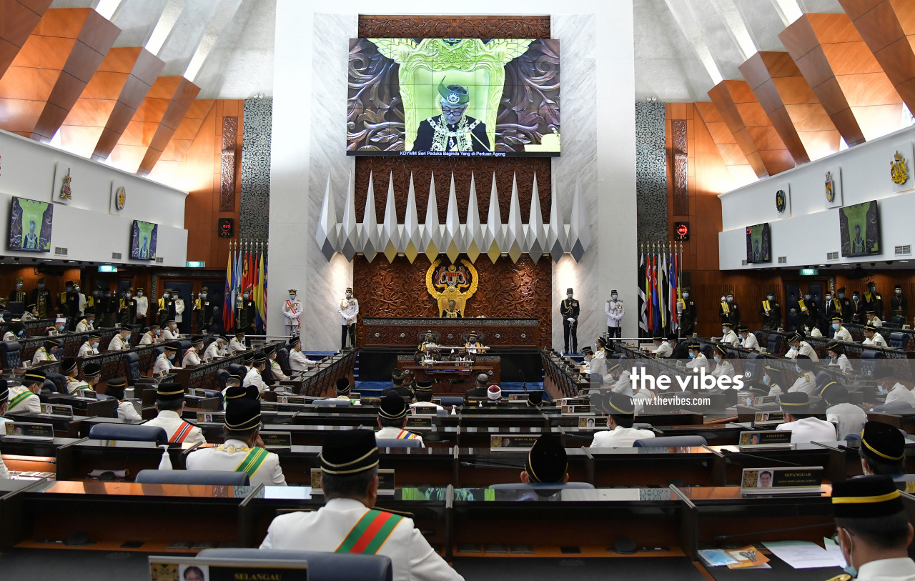 Fundamentally, a motion of confidence, which is the reverse to a motion of no confidence, is to evince to Parliament that the prime minister commands the majority of the members of the Dewan Rakyat. – File pic, September 6, 2021
