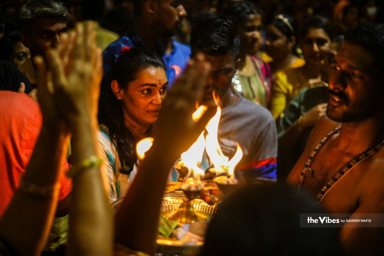 The expressions of reverence and humility on worshippers’ faces are a moving testament to the power of faith and community. – SAIRIEN NAFIS/The Vibes pic, April 15, 2023