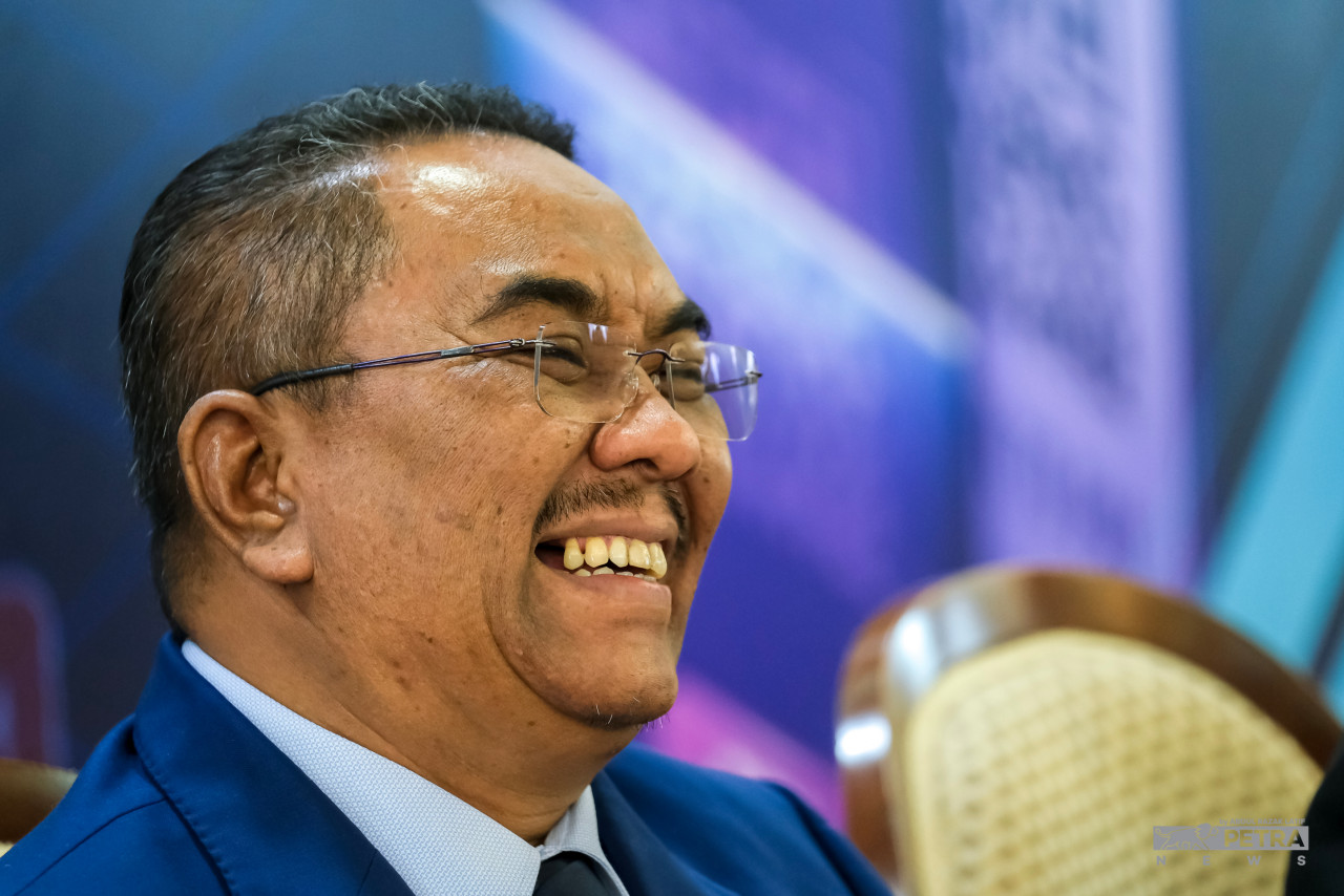 Datuk Seri Muhammad Sanusi Md Nor (pic) has reportedly claimed that he had been informed by Infineon Technologies AG about the new investment in advance last year when he had officiated a launch at the current factory. – ABDUL RAZAK LATIF/The Vibes file pic, August 7, 2023