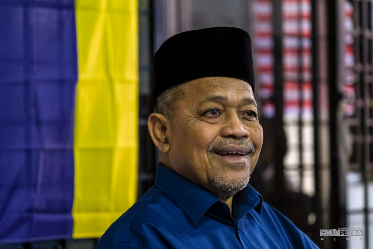 Umno information chief Isham Jalil says an administrative leader will be appointed for the party’s Arau division to stand in for its sacked chief, Datuk Seri Shahidan Kassim (pic). – ABDUL RAZAK LATIF/The Vibes file pic, January 6, 2023