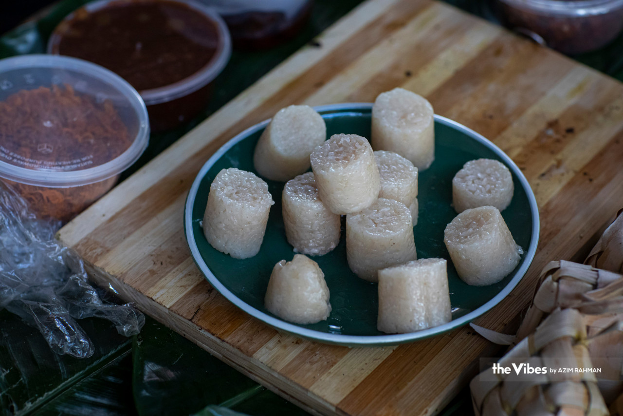 Lemang Daun Lerek Greenwood is famous in the Klang Valley for its uniqueness of using the lerek leaf instead of the typical banana leaf to line the lemang bamboo, making it easier to slide out without breaking the bamboo shell. – AZIM RAHMAN/The Vibes pic, April 17, 2023
