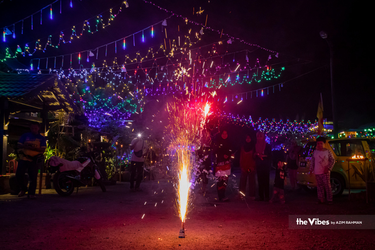 Besides their passion for preserving Hari Raya traditions, the residents also enjoy lighting up fireworks every year. – AZIM RAHMAN/The Vibes pic, April 21, 2023