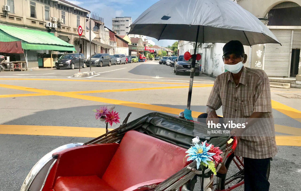 Gracious Penangites started when lawyer Gerald Mak had an idea to pull together funds to aid trishaw riders in Penang at the start of the pandemic in April last year. – The Vibes file pic, December 20, 2021