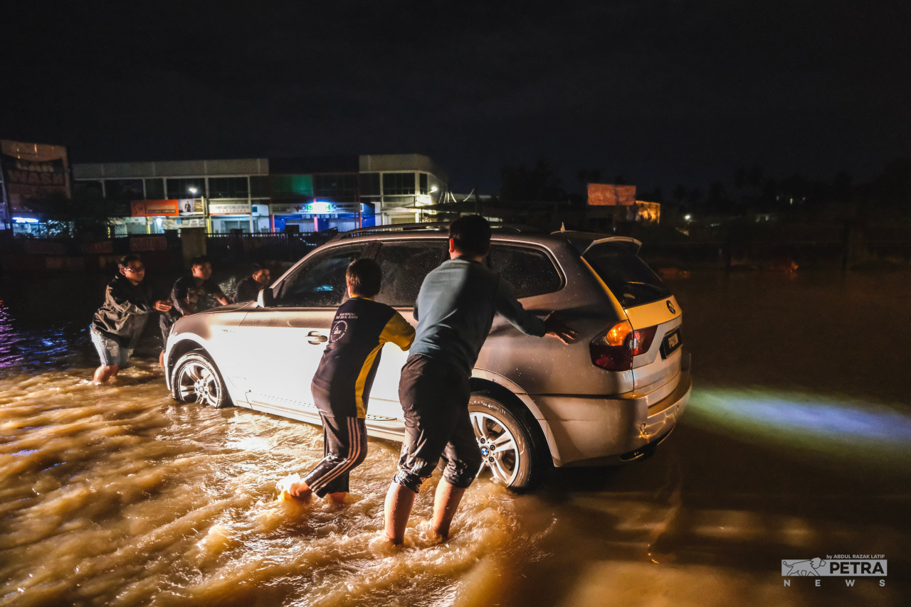 SeDAR is a joint effort between Japan and Selangor which aims to teach participants – who are local communities prone to natural disasters – about self-help, mutual help, and public help principles drawing from the experience of the Japanese people in disaster risk management. – ABDUL RAZAK LATIF/The Vibes pic, December 21, 2022