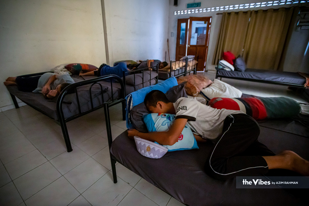 Tahfiz students rest in the afternoon before continuing to read the Quran in the evening. – AZIM RAHMAN/The Vibes pic, April 9, 2023
