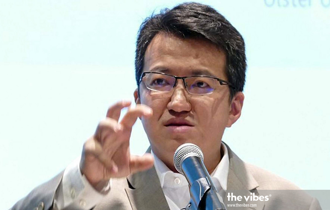 Liew Chin Tong says it is both electorally fatal and terribly bad for nation-building to advocate DAP for the non-Malays only, with Malays being a mere token in the party, as it may perpetuate the myth that everything in this country stems from a racial tussle, and the belief that DAP should not to try to win power in a coalition. – The Vibes pic, December 14, 2021