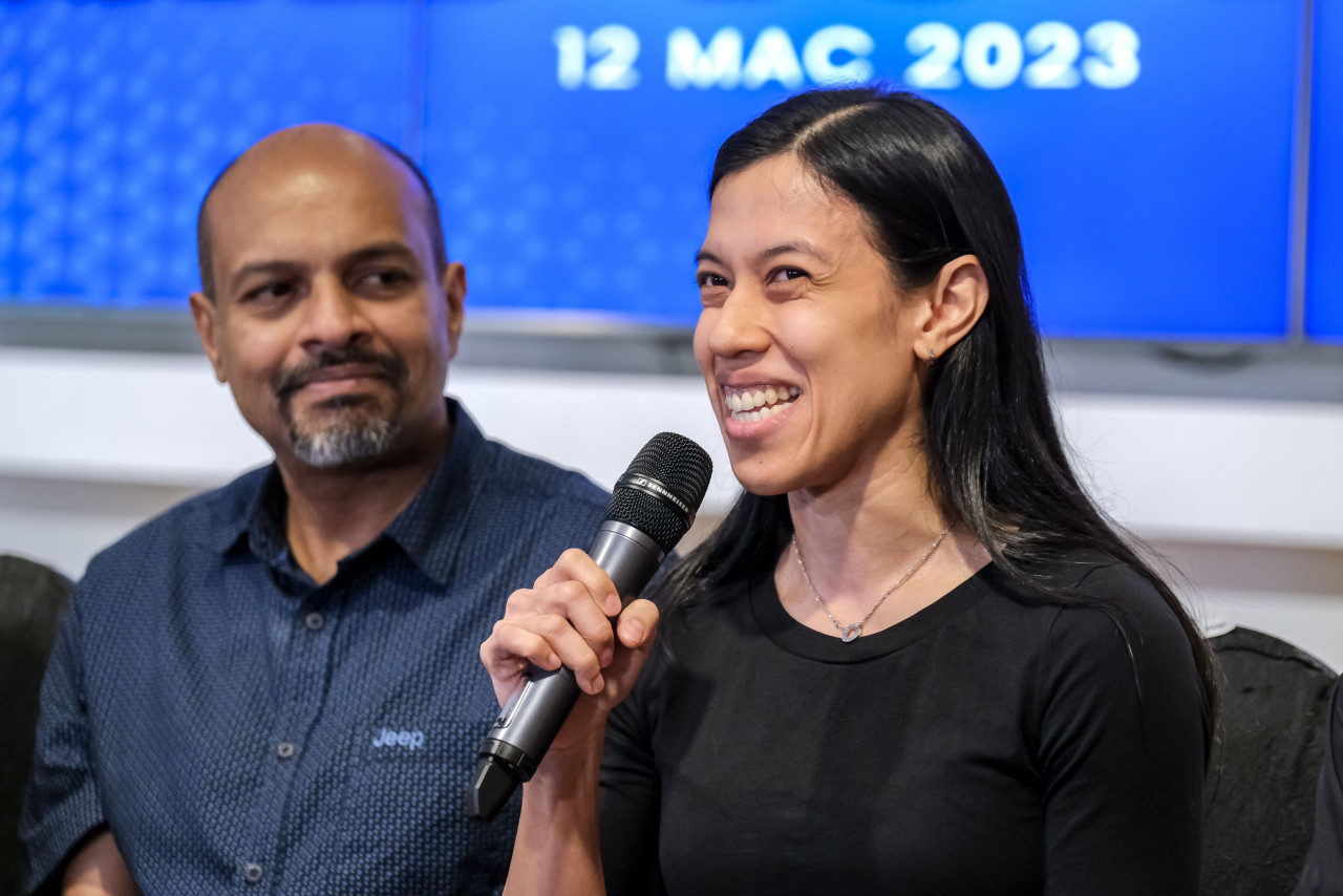 Jointly chaired by Youth and Sports Minister Hannah Yeoh and Olympic Council of Malaysia president Tan Sri Mohamad Norza Zakaria, the Road to Gold committee will also see squash queen Datuk Nicol Ann David (right) appointed as the Paris Olympics’ deputy chef de mission. – ABDUL RAZAK LATIF/The Vibes file pic, March 12, 2023