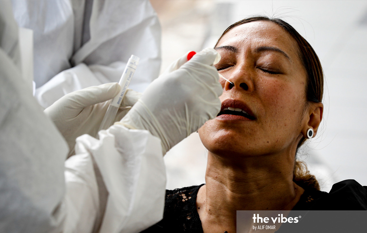 The risk of more deaths and infections in Sarawak is real with 401 people dead and 62,000 infections throughout all 40 districts so far. – The Vibes file pic, June 27, 2021
