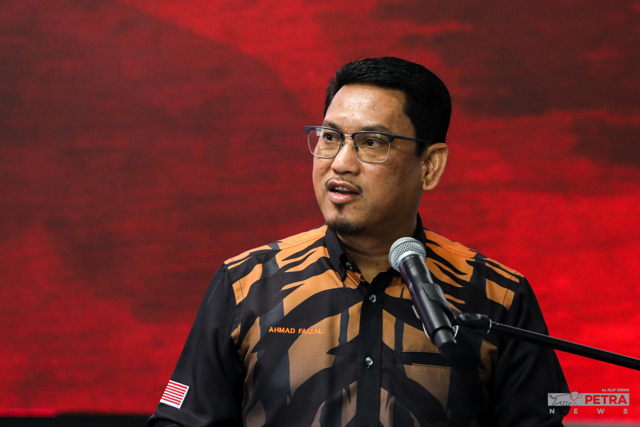 Christopher says Safe Sport Malaysia has been working closely with the caretaker youth and sports minister Datuk Seri Ahmad Faizal Azumu (pic) to table the Safe Sport Act for its first reading in Parliament. – The Vibes file pic, November 2, 2022