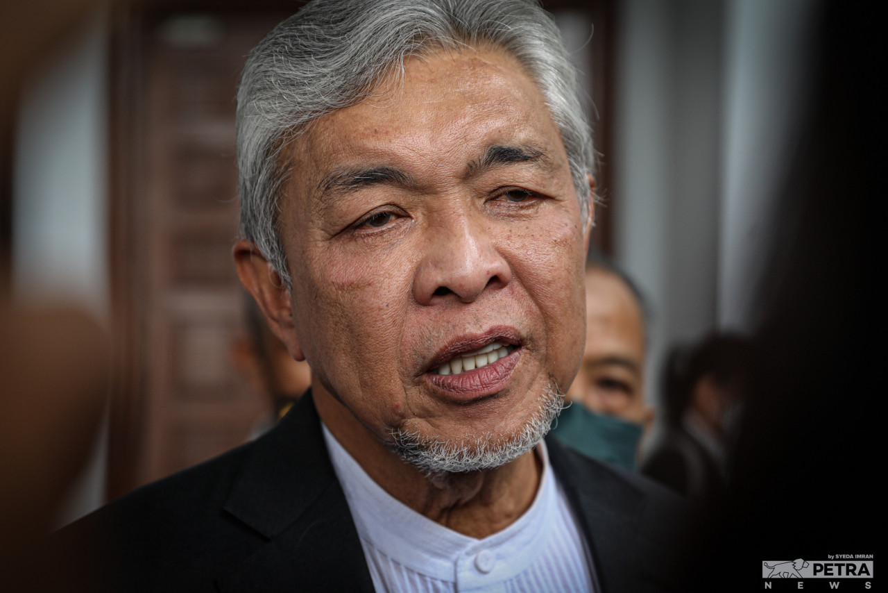 Surprisingly, or perhaps not so, Datuk Seri Ahmad Zahid Hamidi has not received any percentage of support from the Malay community, despite being the leader of the nation’s biggest Malay party. – SYEDA IMRAN/The Vibes pic, April 25, 2022