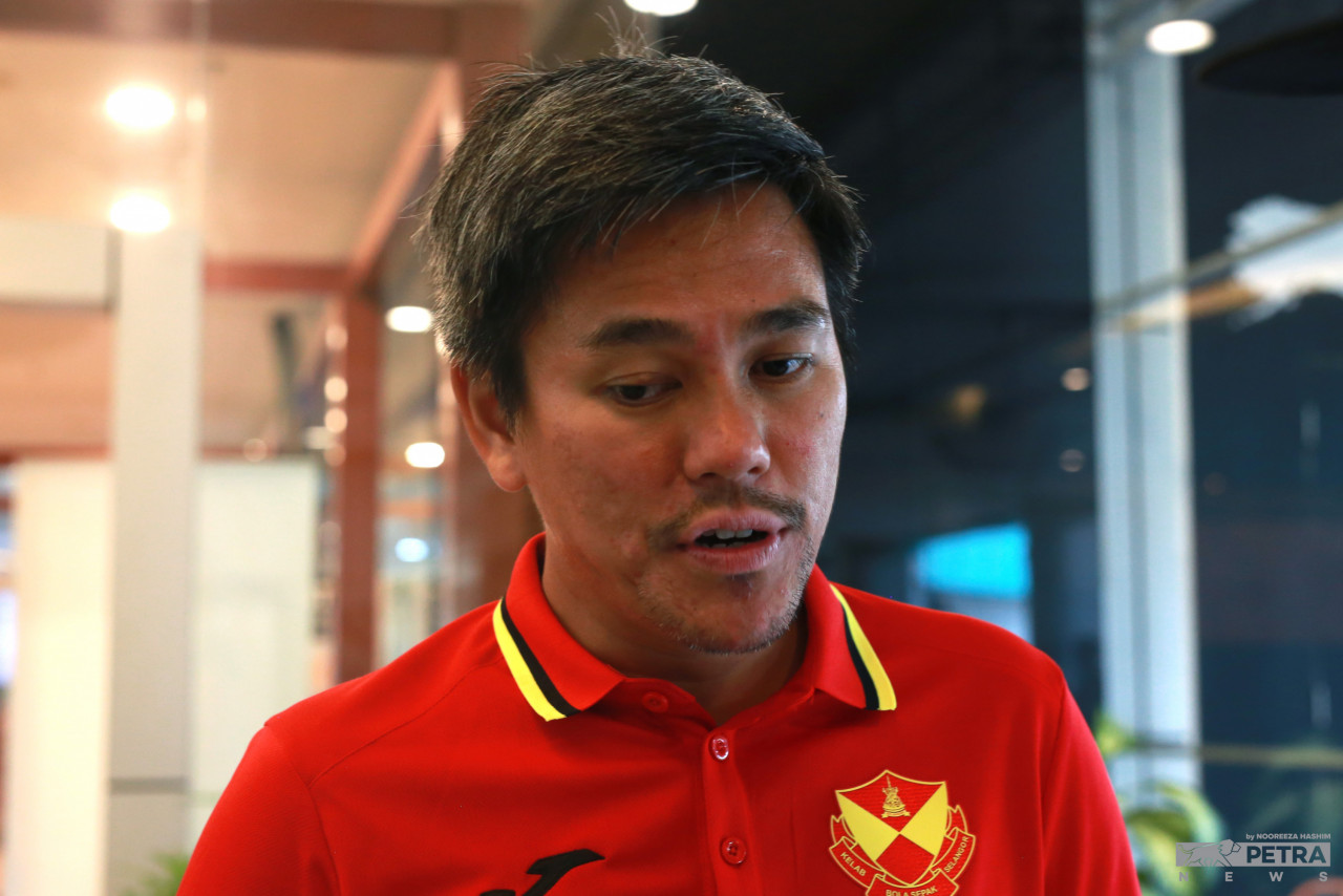 Maintaining the aesthetic and façade of the current structure in the design for the new Shah Alam Stadium is a great concept and idea, according to Selangor FC chief executive officer Johan Kamal Hamidon. – The Vibes file pic, October 3, 2022