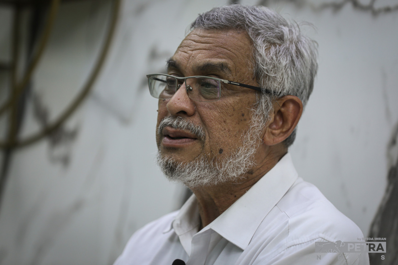 Khalid Samad has been outspoken on the Kg Sg Baru matter, promising to reverse the land acquisition if Pakatan Harapan conquers Putrajaya. – SYEDA IMRAN/The Vibes pic, November 18, 2022