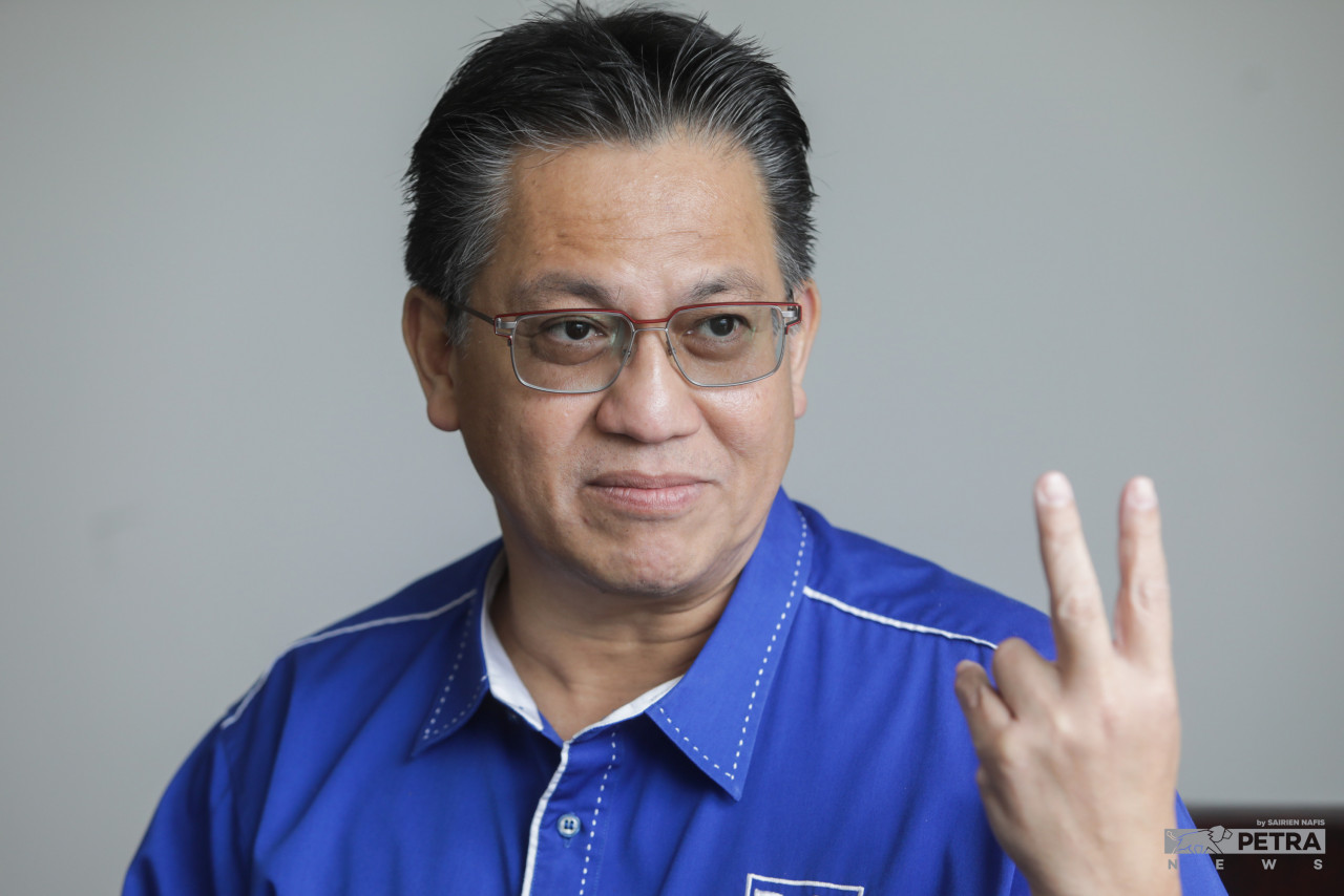 Datuk Nur Jazlan Mohamed has cautioned Umno against allowing the top two posts to be contested, taking into consideration that the party is currently rebuilding after a series of defections by its former leaders. – SAIRIEN NAFIS/The Vibes file pic, January 5, 2023