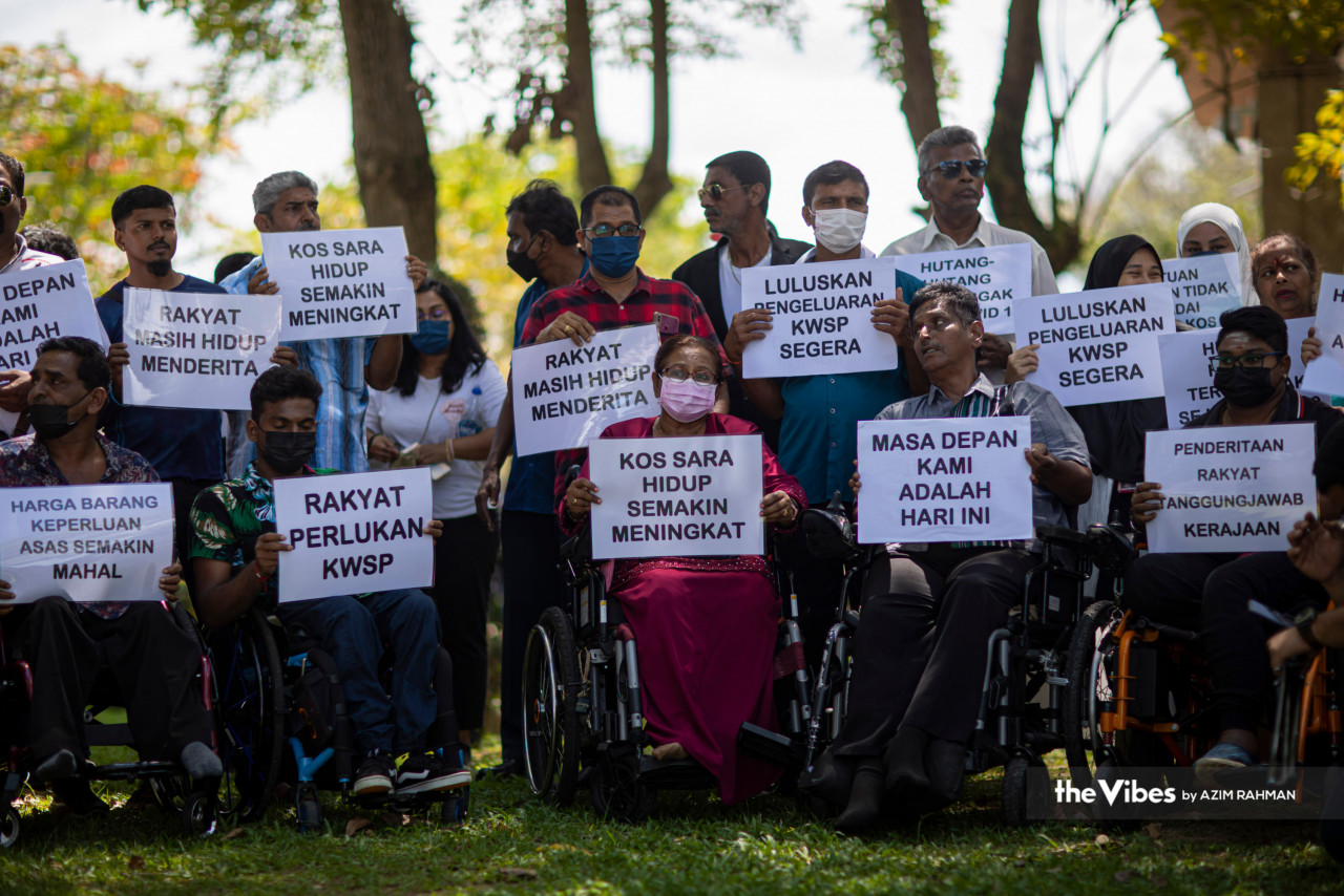 Highlighting that persons with disabilities are being sidelined from employment by many companies for the sole reason of being physically challenged, the Independent Living and Training Centre Malaysia claims that there are instances of Grab drivers cancelling their rides as they found PwD to be burdensome due to their need for physical assistance. – AZIM RAHMAN/The Vibes pic, February 19, 2023
