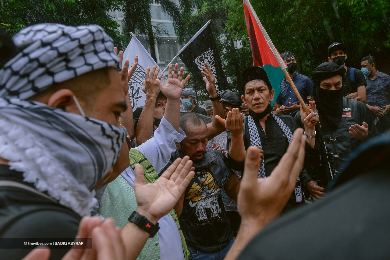 Universiti Malaya senior lecturer Roy Anthony Rogers says as an independent and sovereign country, Malaysia has a right to express its support for the Palestinians. – SADIQ ASYRAF/The Vibes pic, May 20, 2021