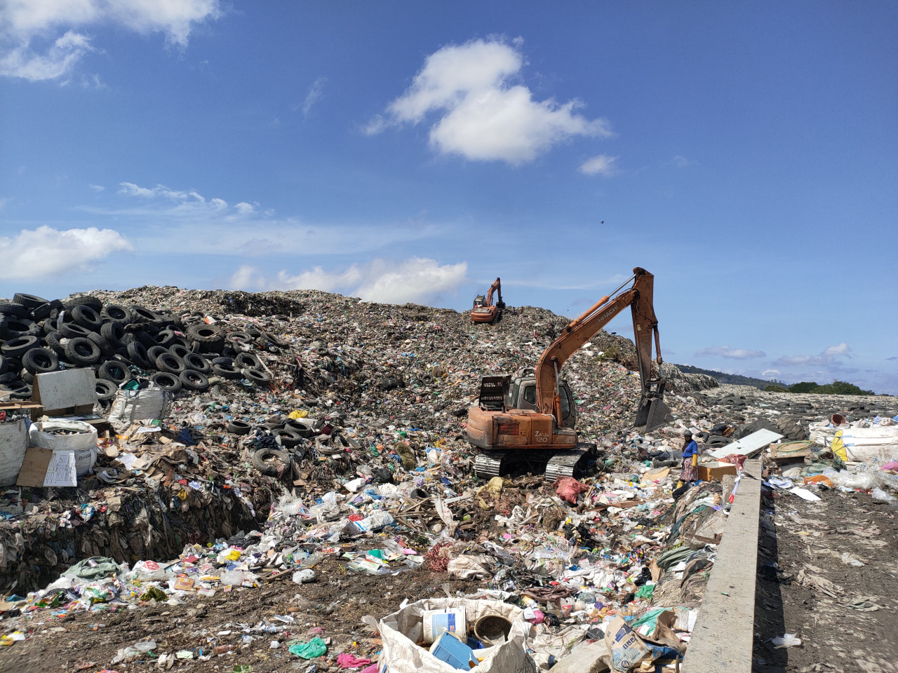 Sandakan residents have long been engulfed by waste management issues as the district’s only dumpsite is in Mile 8, Jalan Lintas Sibuga. – REBECCA CHONG/The Vibes pic, August 11, 2022