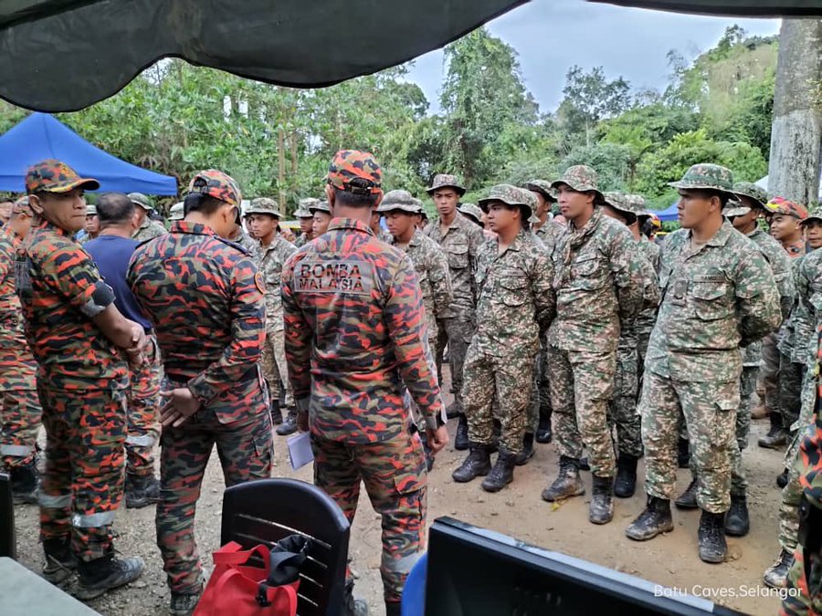 Search-and-rescue operations for the remaining 12 victims in the landslide incident at the Fathers’ Organic Farm campsite in Gohtong Jaya resume at 8am today. – @mynadma Twitter pic, December 17, 2022