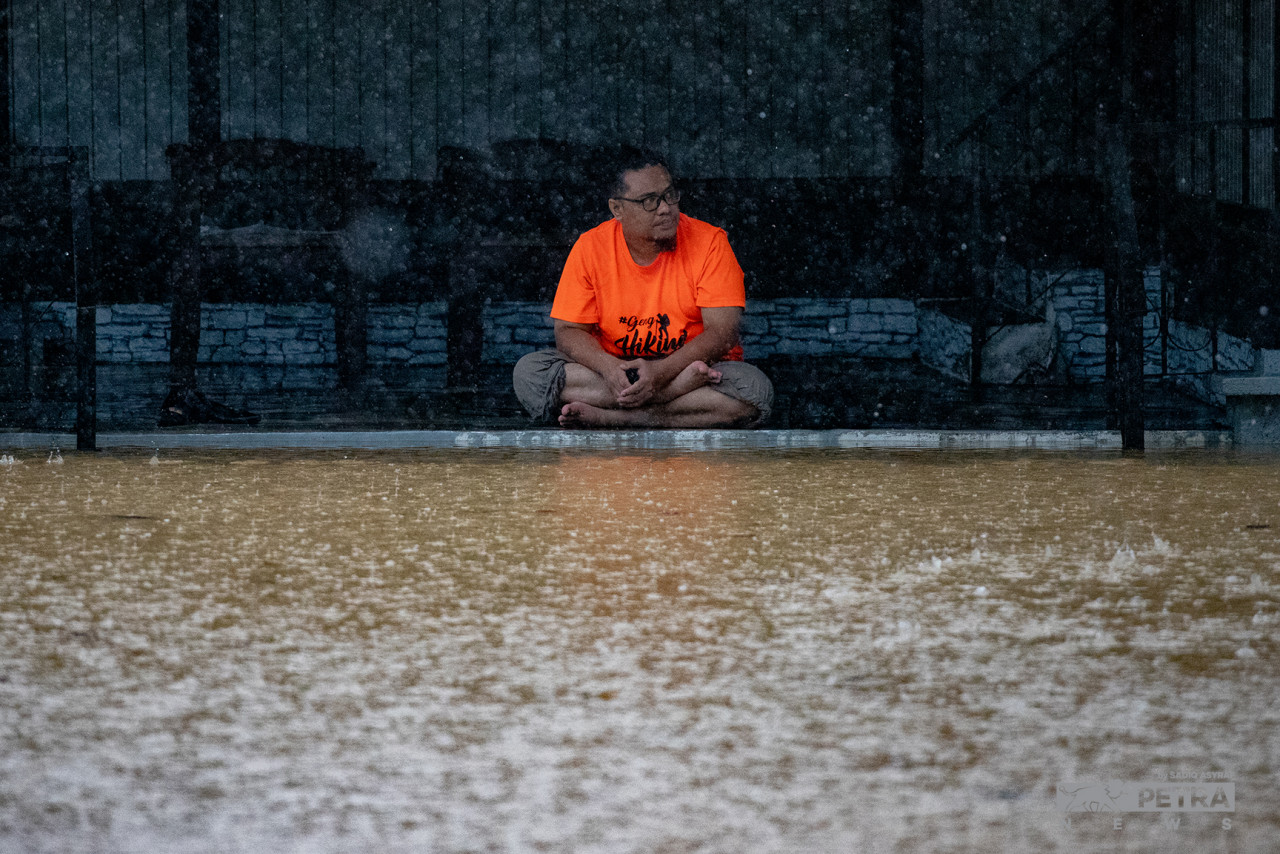 RM15 billion is allocated under Budget 2023 for flood prevention plans until 2030 as a long-term strategy to better adapt the country to climate change. – The Vibes file pic, October 7, 2022