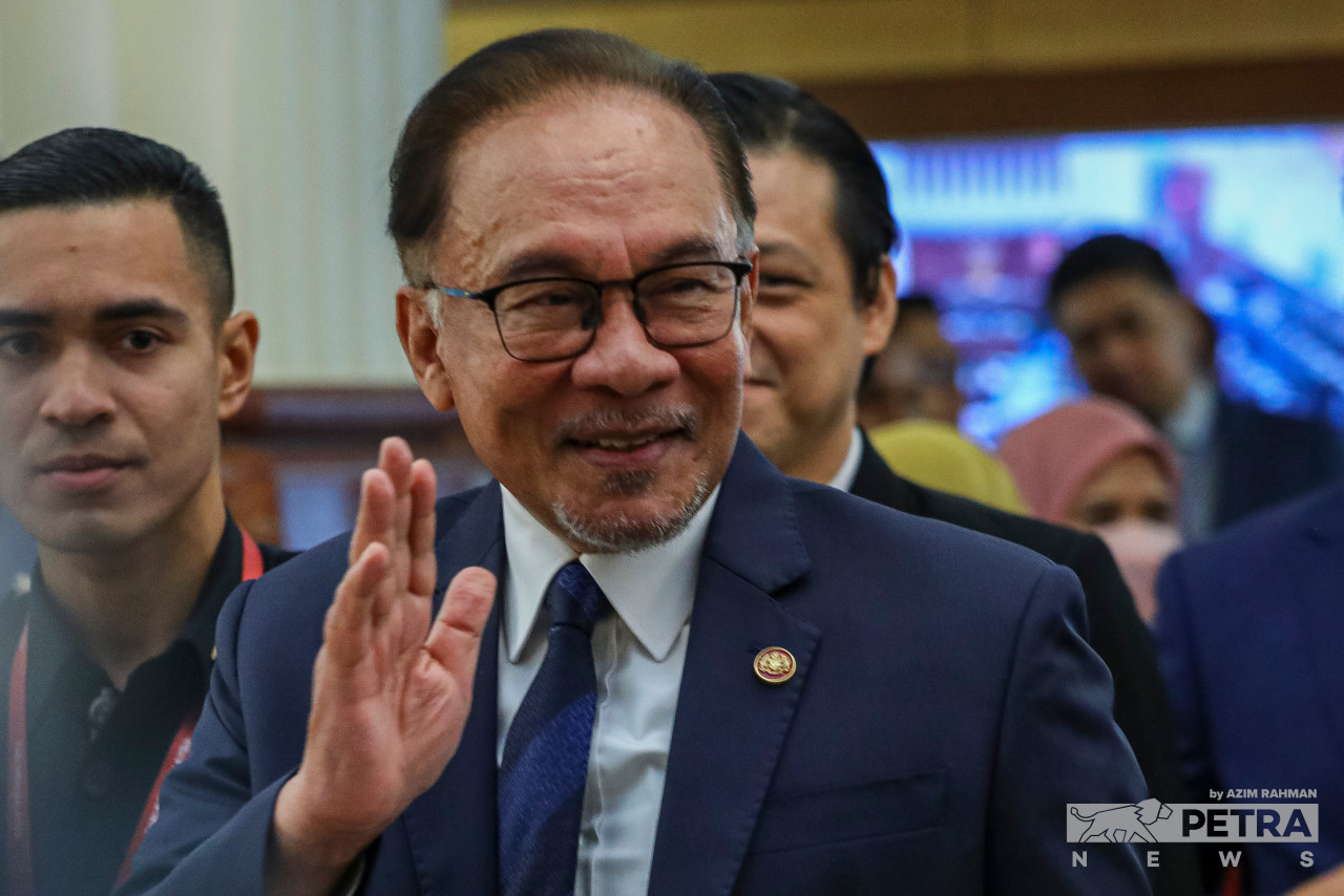 Datuk Seri Anwar Ibrahim won a vote of confidence as the new prime minister with a simple-majority voice support in the Dewan Rakyat on December 19. – AZIM RAHMAN/The Vibes pic, December 28, 2022