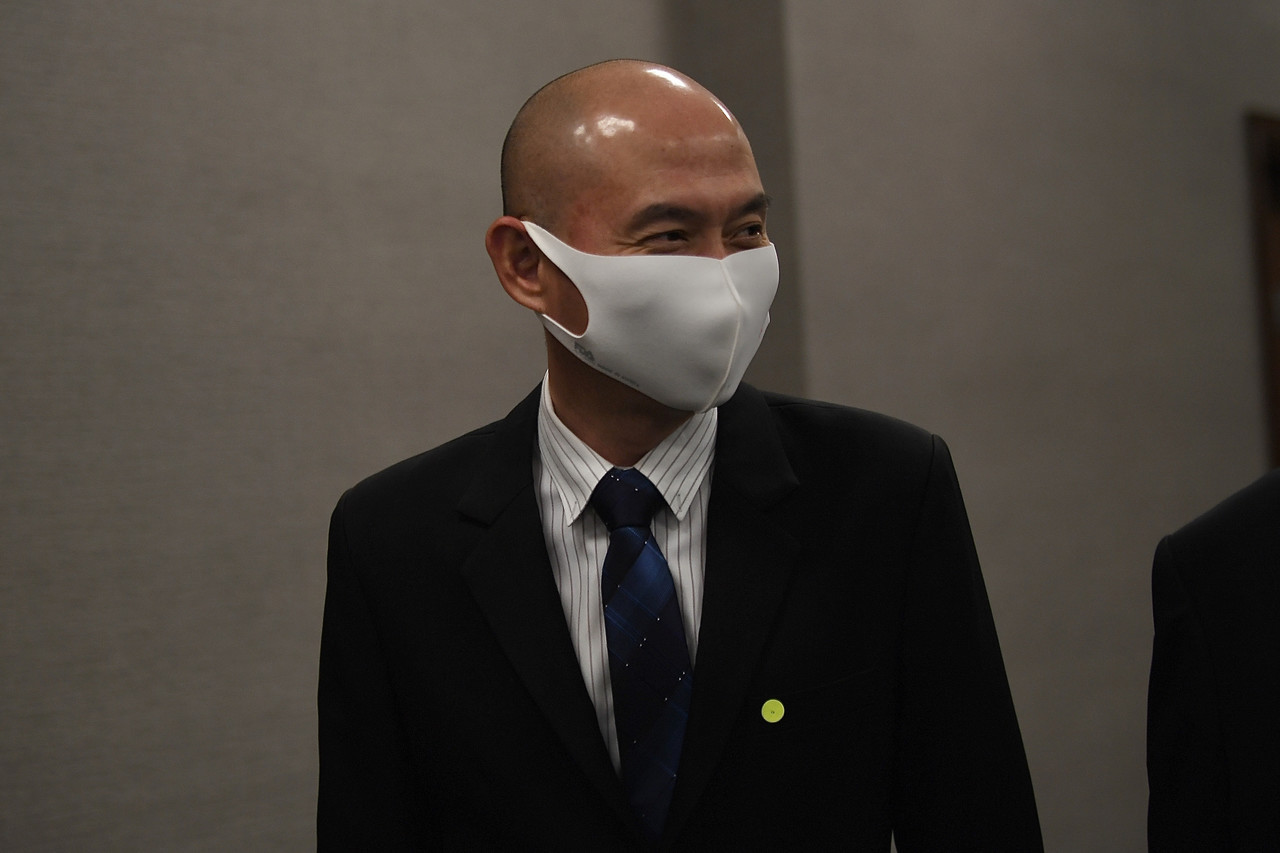 Kepong MP Lim Lip Eng says lawmakers must have a valid reason, such as medical issues, to be away for an extended period. – Bernama pic, March 4, 2021