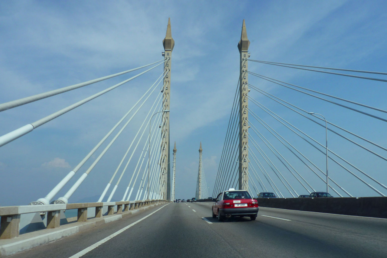 Penang continues to feature in the top five in terms of luring foreign direct investments, despite the PSR project being embroiled in controversy. – Wikipedia pic, June 7, 2021
