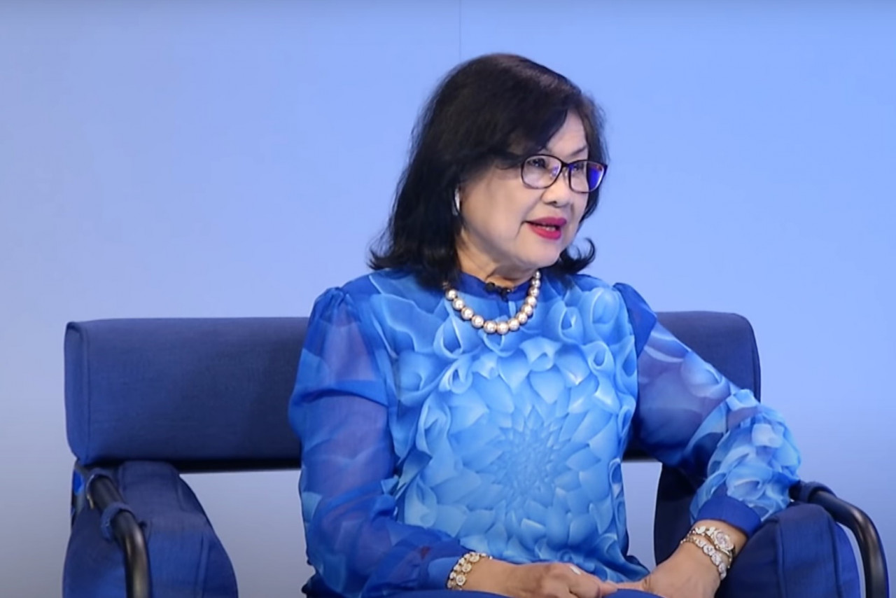 Former minister Tan Sri Rafidah Aziz says a wider vision not blinkered by politics is needed to educate Malaysian youth. – Bernama TV pic, April 21, 2021