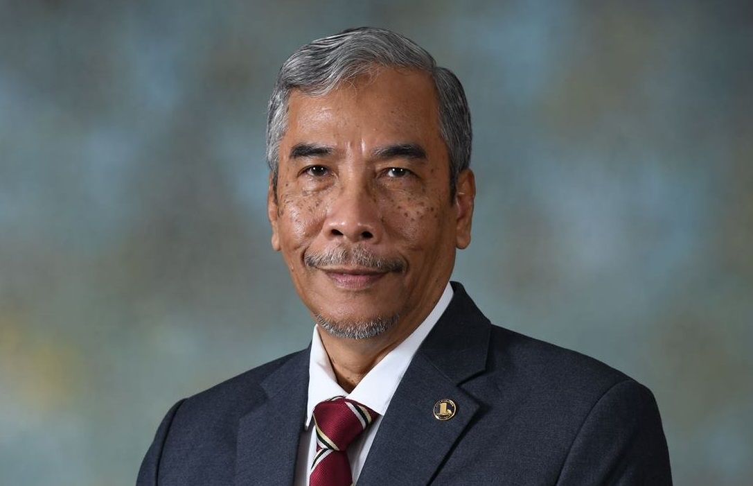 Amanah secretary-general and Lumut MP Datuk Mohd Hatta Md Ramli says Datuk Seri Azalina Othman Said has all the qualities to make for a brilliant speaker. – Facebook pic, August 27, 2021