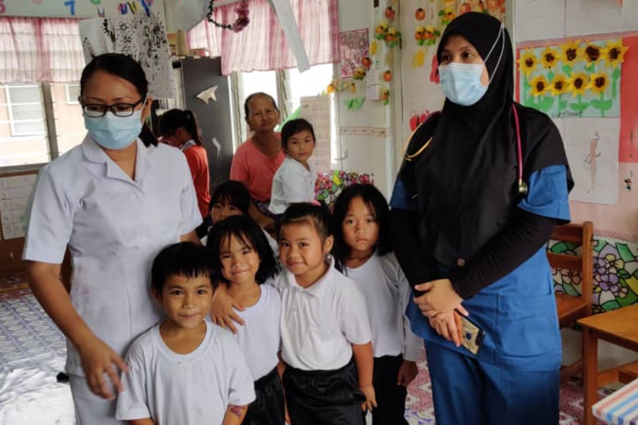 The job of getting close to 30,000 rural people vaccinated has squarely fallen on Dr Nur Izzati’s shoulders. – Dr Nur Izzati pic, February 27, 2021