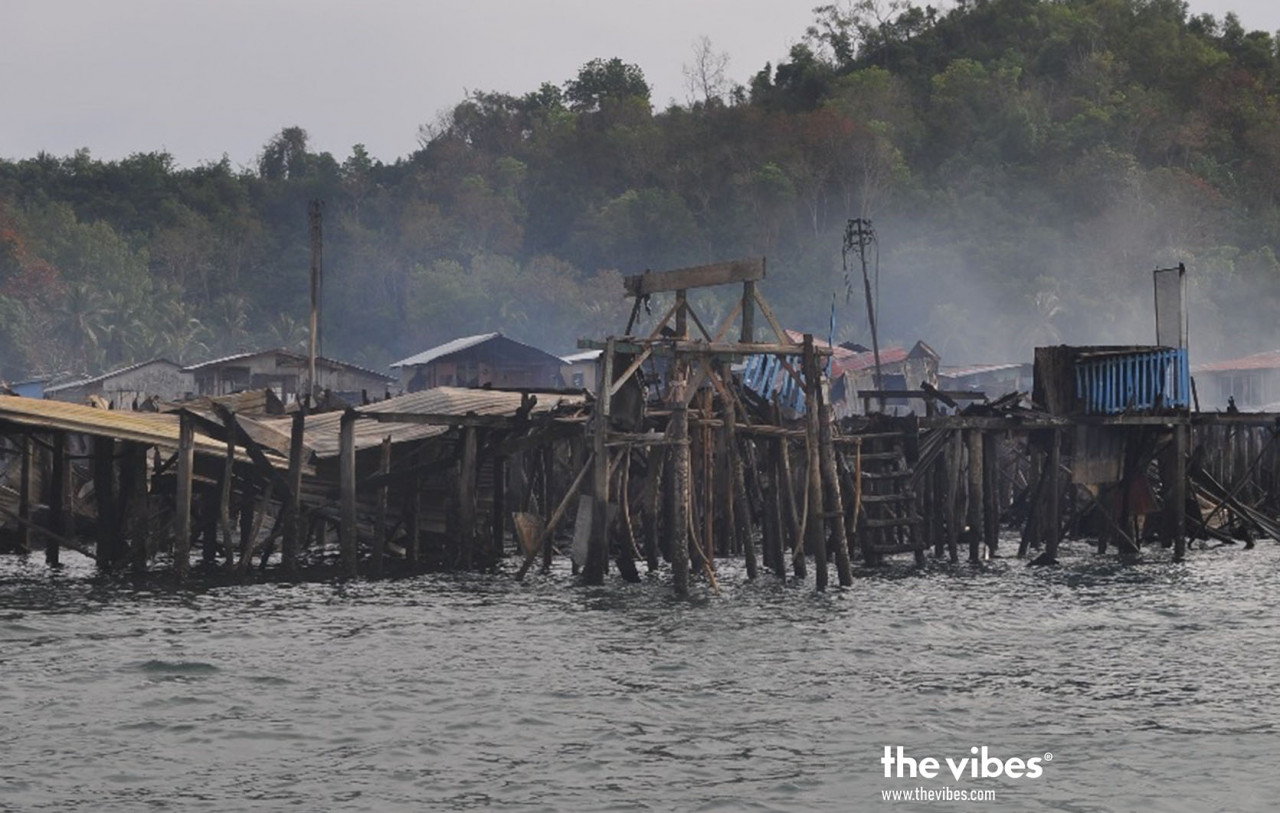 A view of the homes destroyed by the fire in Kg Lok Urai, Gaya Island in Kota Kinabalu last night. – The Vibes pic, March 12, 2021