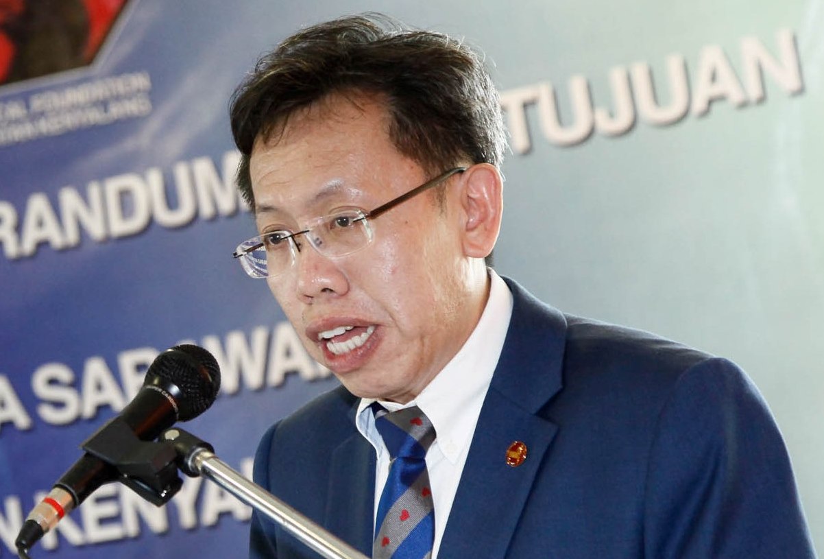 Sarawak Housing and Local Government Minister Datuk Dr Sim Kui Hian says the state government is doing all it can to ramp up the Covid-19 vaccination drive. – Wikipedia pic, May 19, 2021