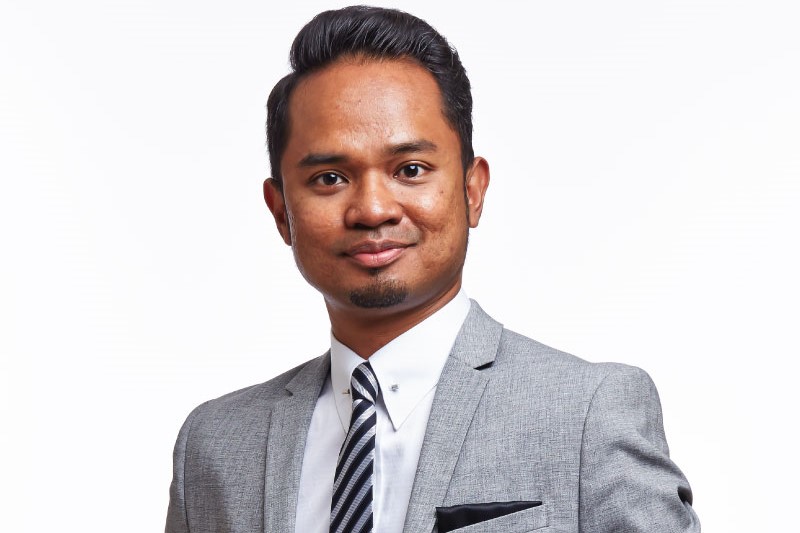 Dr Mohamed Al-Hadi Mohamed Razhi says those yet to be vaccinated should check with the personnel administering the jab that the dosage is per recommended.  – ThomsonHospitals.com pic, May 22, 2021