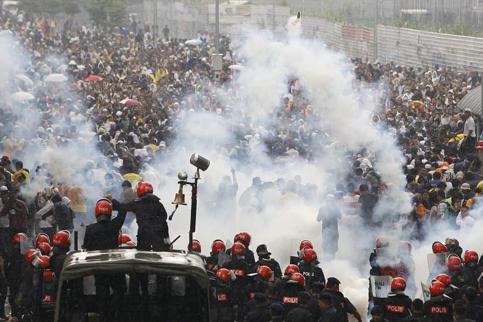 Police fire tear gas onto protestors during a mass rally calling for electoral reform organised by Bersih 2.0 in Kuala Lumpur on July 9, 2011. – Anwar Supporters Twitter pic, July 9, 2021