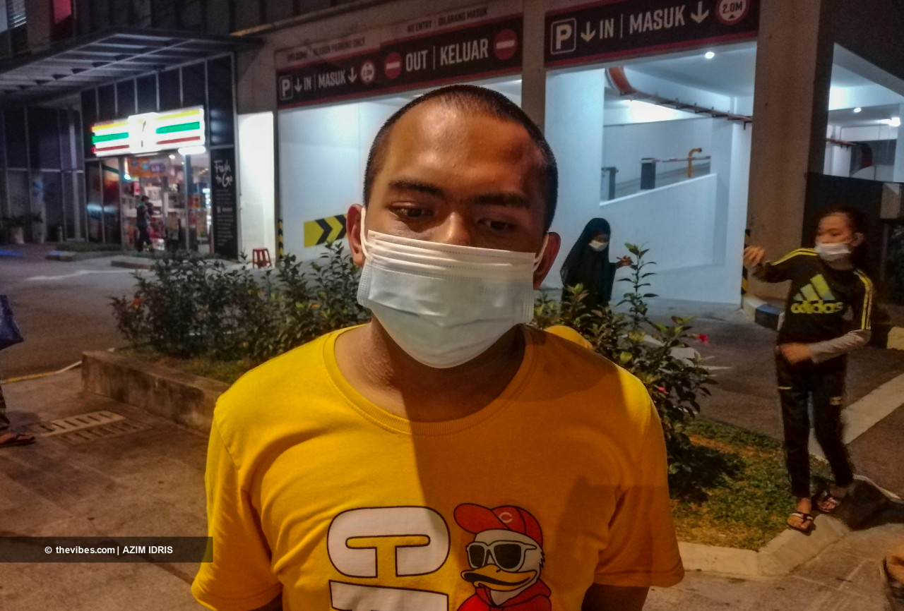 Mohd Salman Abdullah has sold off his belongings to buy necessities, leaving him with only RM11 in his pocket. – A. AZIM RAHMAN/The Vibes pic, July 20, 2021