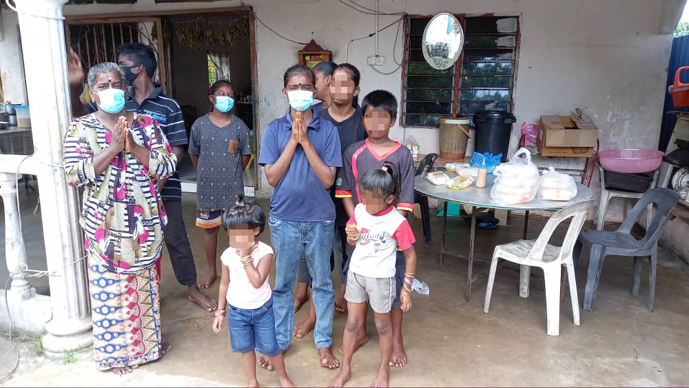 M. Selvamalar and her family are surviving on RM750 monthly aid from the Welfare Department, with RM400 going towards rent. – ARULLDAS SINNAPPAN/The Vibes pic, August 5, 2021