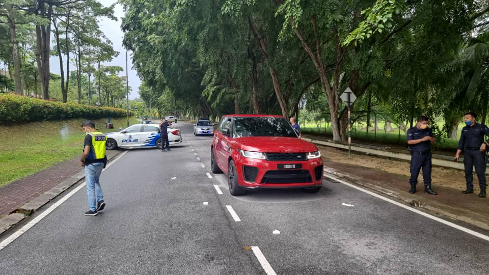 Police at the scene of the shooting that left one man, 42, dead. – Social media pic, August 16, 2021